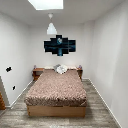 Costa Hispania 230 Puerto Marino